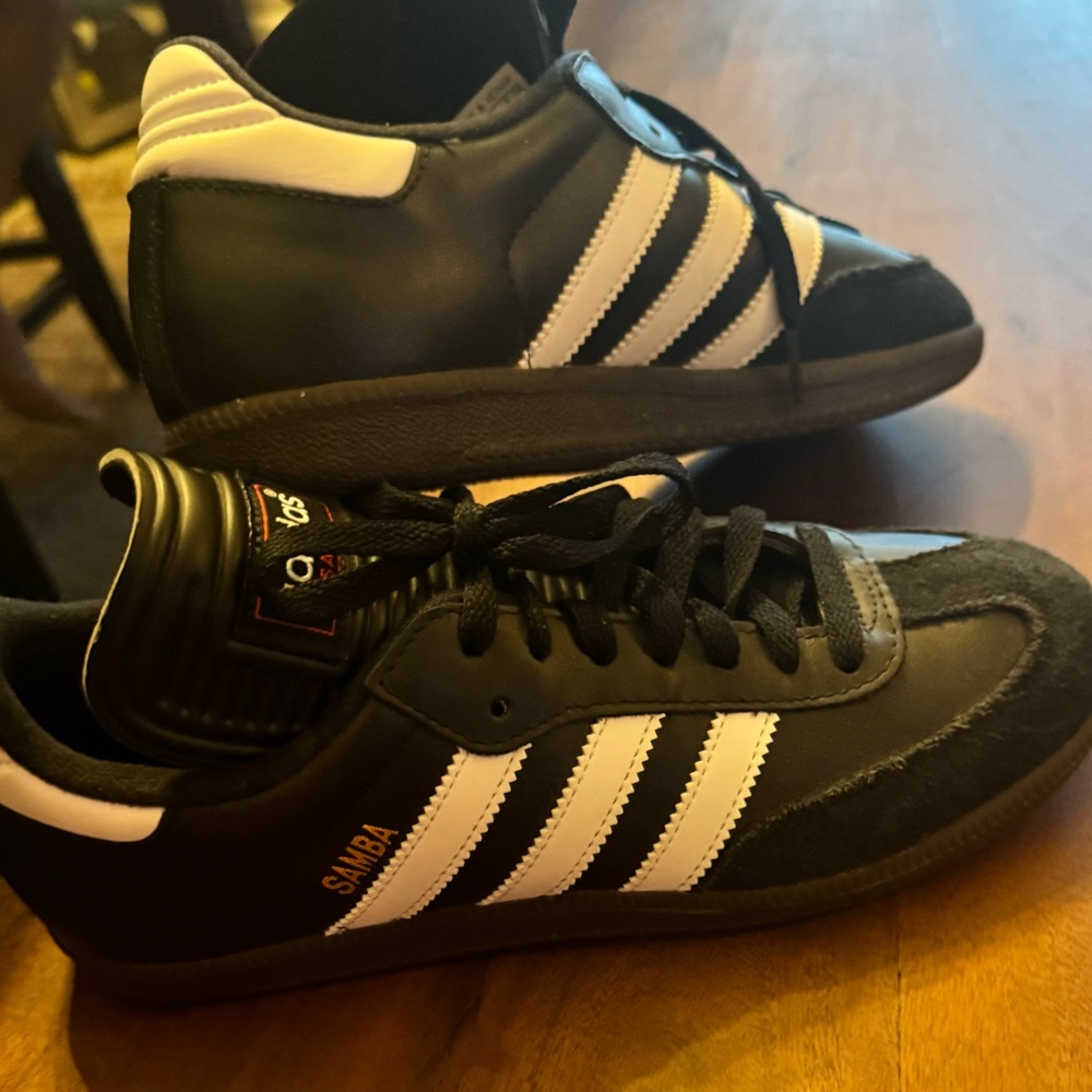 Adidas Samba • only worn once